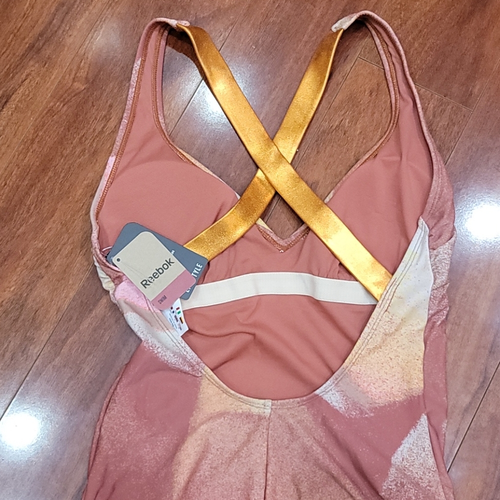NWT size M Reebok 1 pc swimsuit - Picture 7 of 10